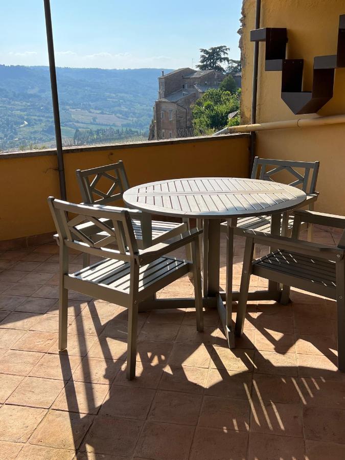 Appartamento Con Terrazzo Orvieto Buitenkant foto